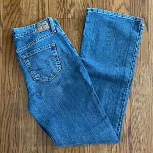 Levi's Women's Signature Mid Rise Boot Cut Jeans